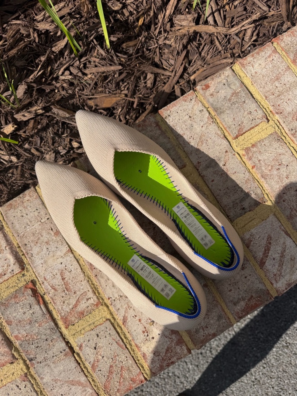 Rothy’s Points Size 10 Ecru
